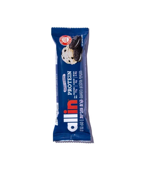 חטיפי חלבון Allin Extra Cream בטעם קרם עוגיות, כל חטיף מכיל 15 גרם חלבון, 2.5 גרם סוכר ו־2.6 גרם BCAA. משקל חטיף בודד – 55 גרם.